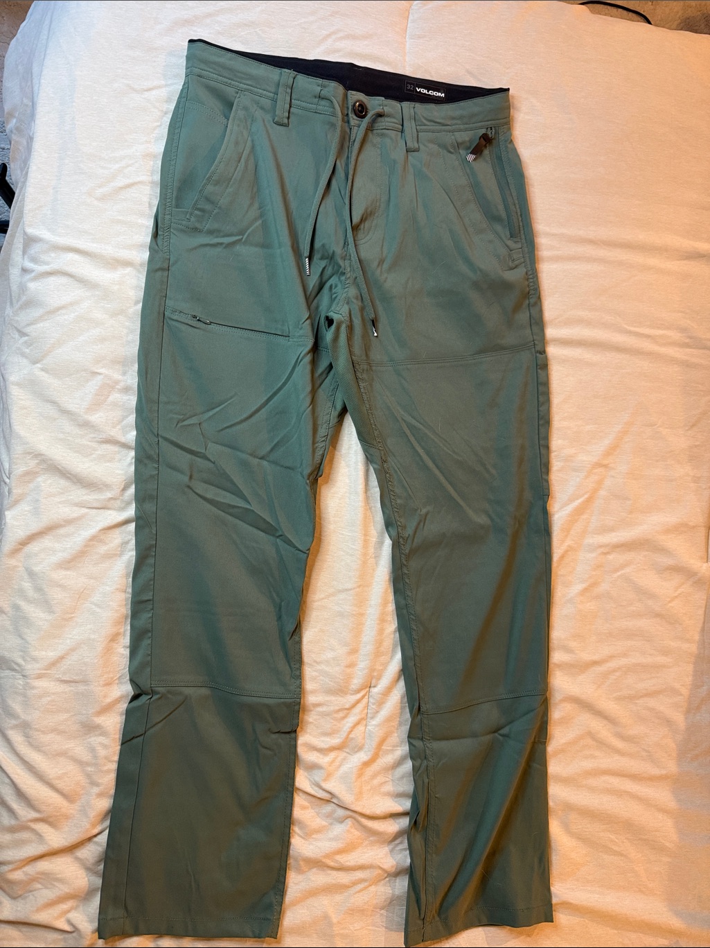 Volcom Men's Sage Green Cargo Outdoor Pants